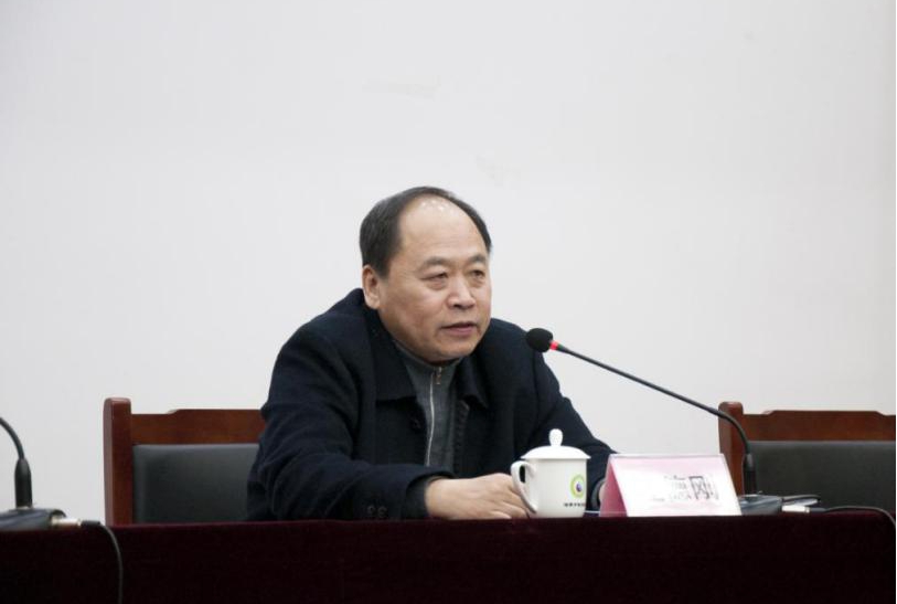 市能源集團(tuán)公司召開(kāi)新任職中層干部集體談話會(huì)議(圖3)
