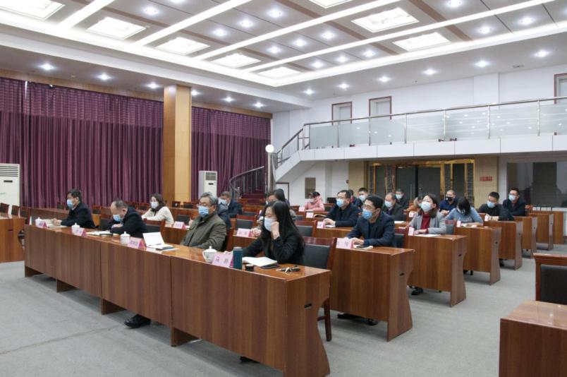 市能源集團(tuán)公司召開(kāi)新任職中層干部集體談話會(huì)議(圖2)